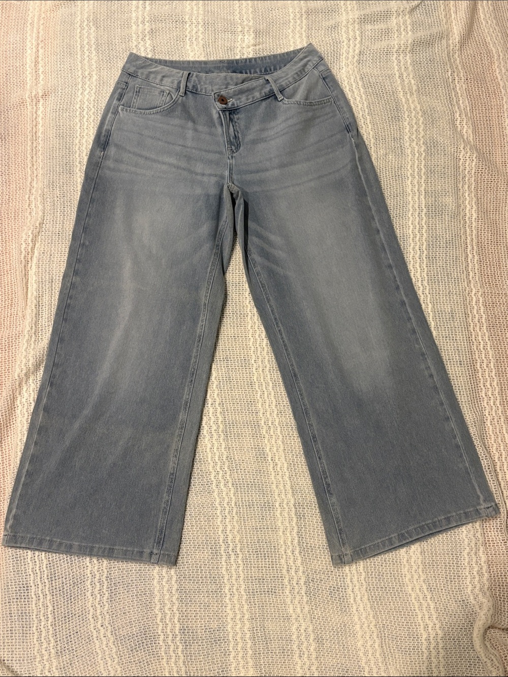 HALARA Flex Asymmetrical Low Rise Light Blue Wide-Leg Jeans